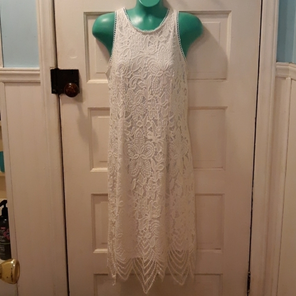 Catos 6 white lacy wedding formal dress - Picture 1 of 5